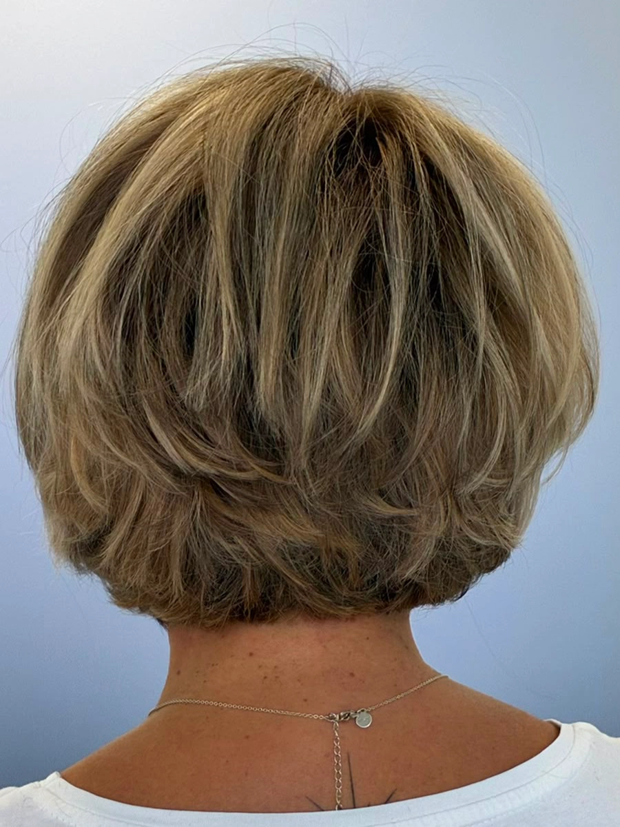 friseur-kitzingen-coloration-lowlights-rueckansicht