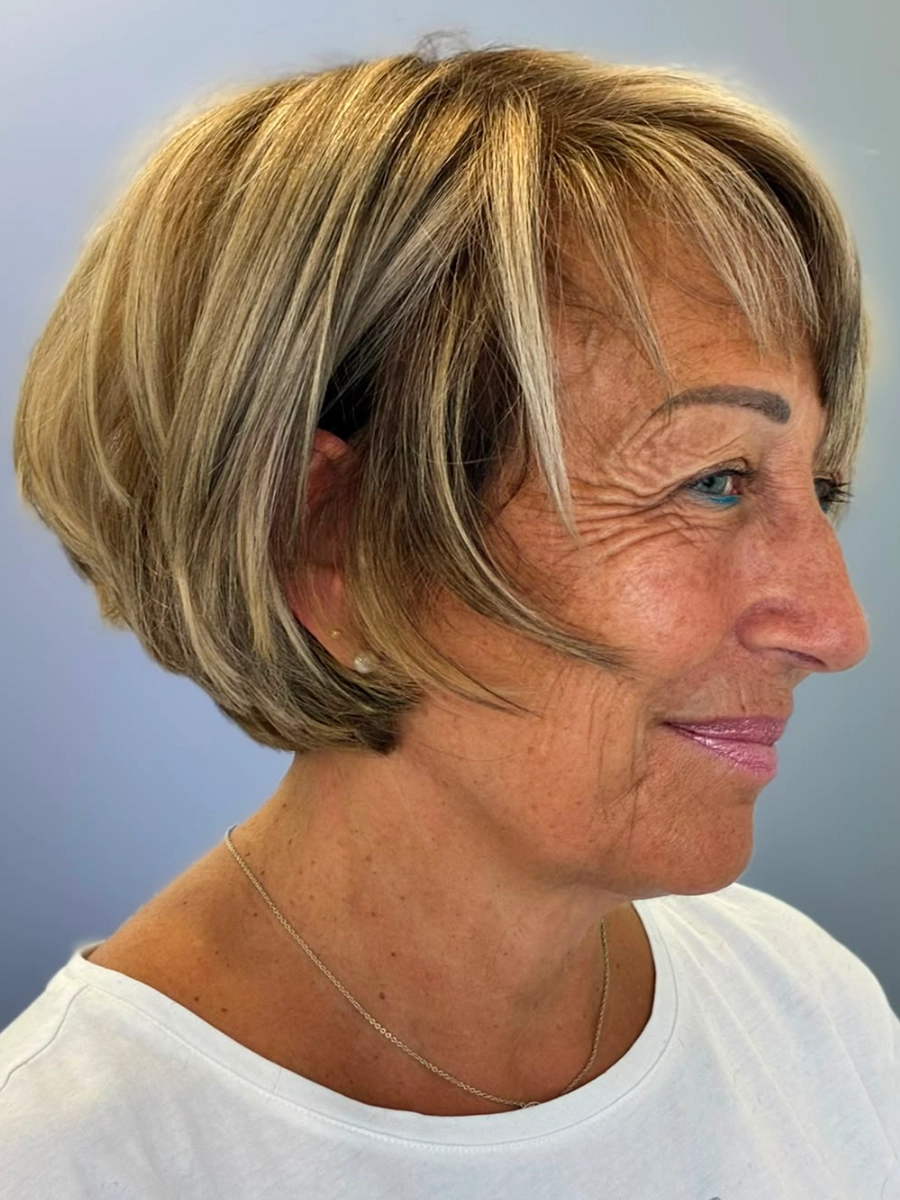 friseur-kitzingen-coloration-lowlights-seitenansicht
